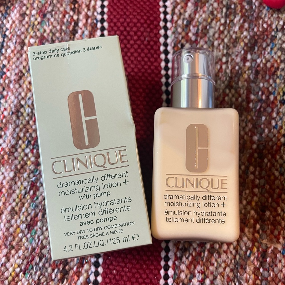 Clinique Dramatically Different Moisturizing Face Lotion+ NIB